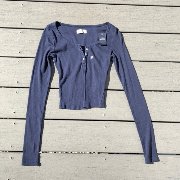 Hollister Tops - Hollister Navy Blue Crop Top